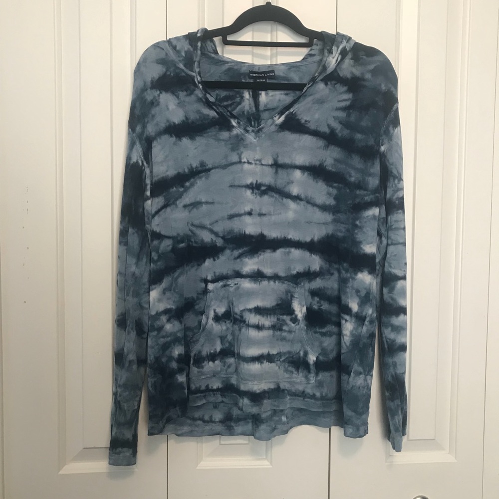 Tie-dye hooded long sleeve T-shirt